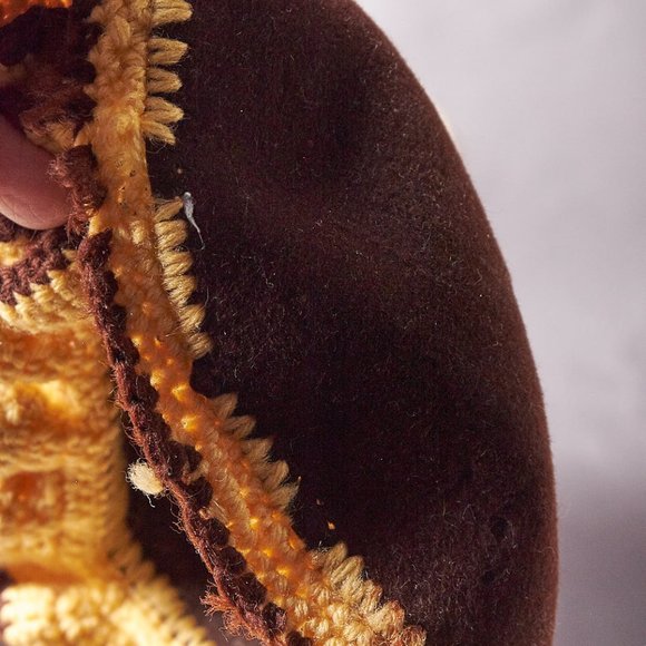 1940s Brown Felt and Knit Hat main image 9